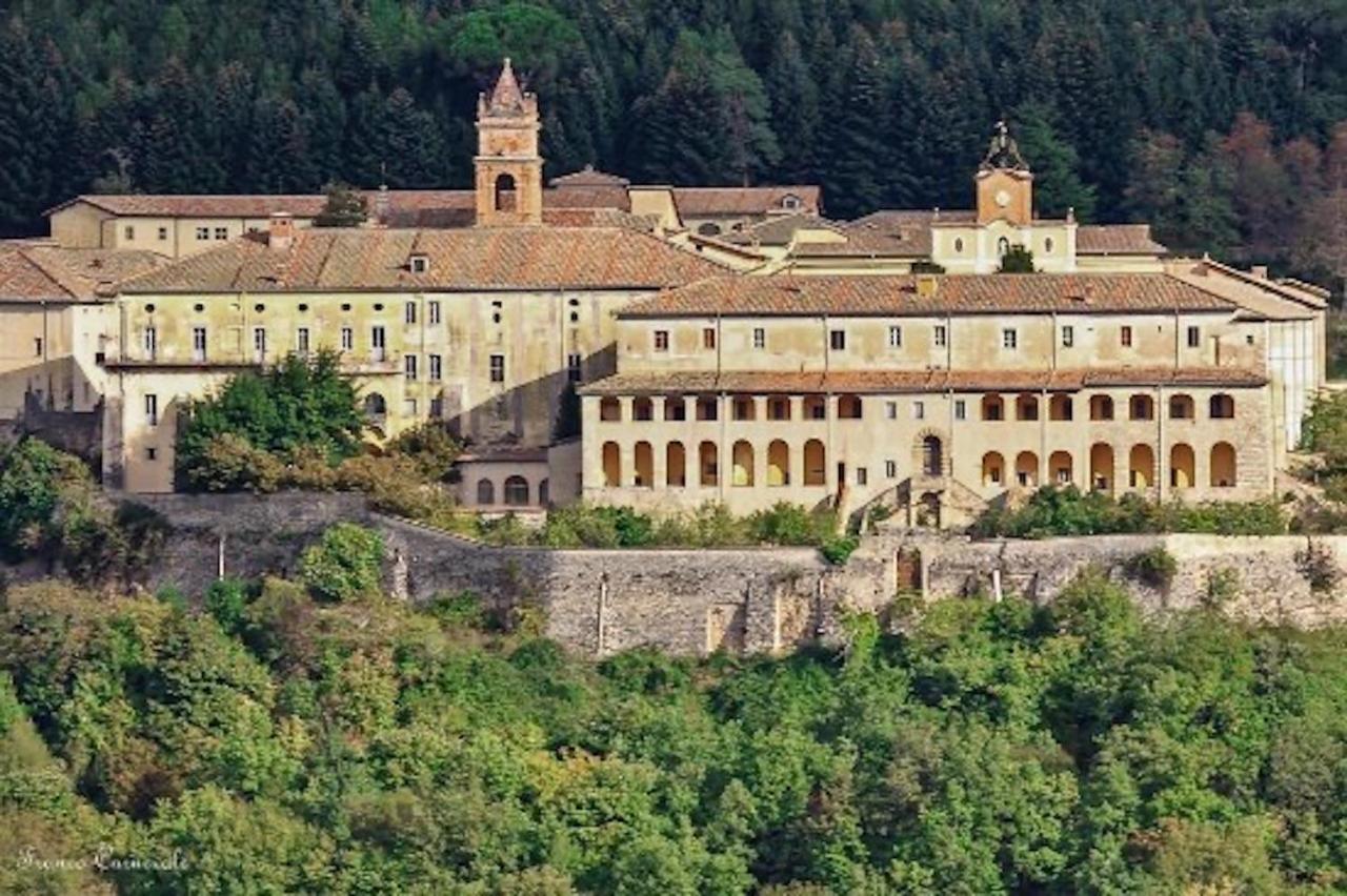 La Casa In Collina Apartment Veroli Екстериор снимка